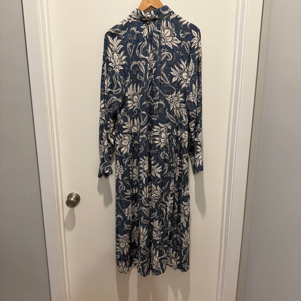 Boho, floral blue dress. H&M - size Medium. - Picture 2 of 6